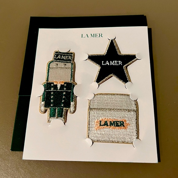 La Mer Other - La Mer Holiday Patches and Gift Envelope